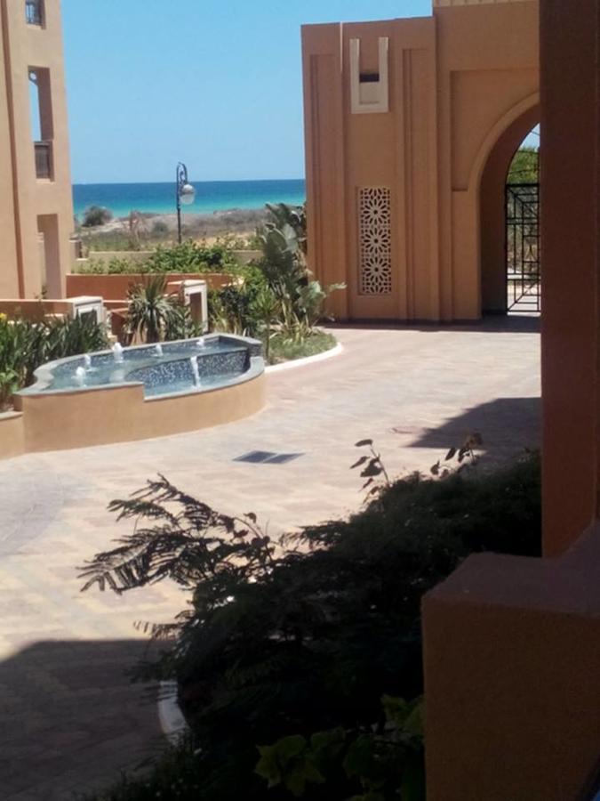 Folla Apartment *